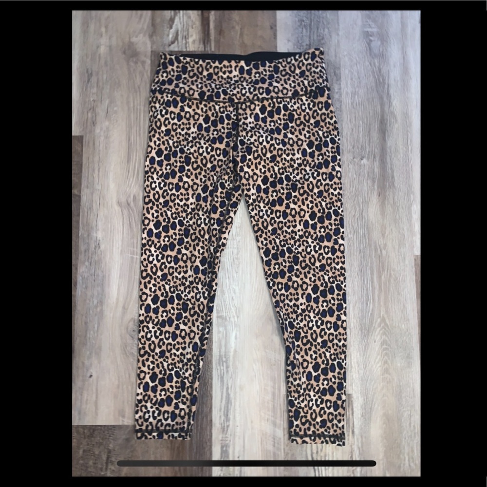 Victoria’s Secret Sport leggings